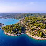 Vila Pomalovilla At Gradina Cove