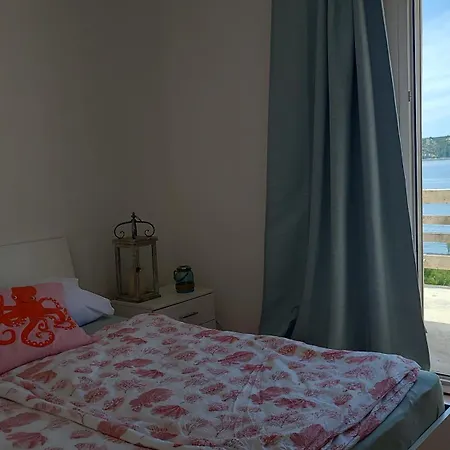 Pomalovilla At Gradina Cove Villa *