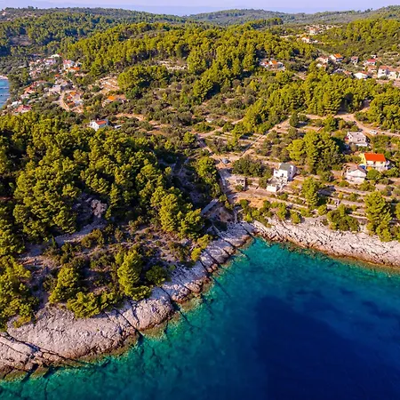 Vila Pomalovilla At Gradina Cove *