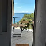 Pomalovilla At Gradina Cove Vila *