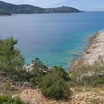 Pomalovilla At Gradina Cove *