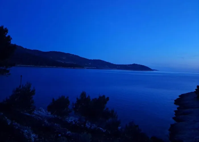 Villa Pomalovilla At Gradina Cove *