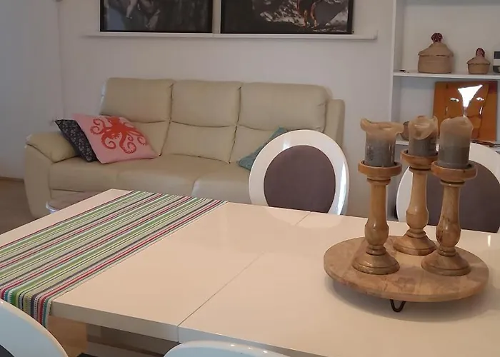 Villa Pomalovilla At Gradina Cove *