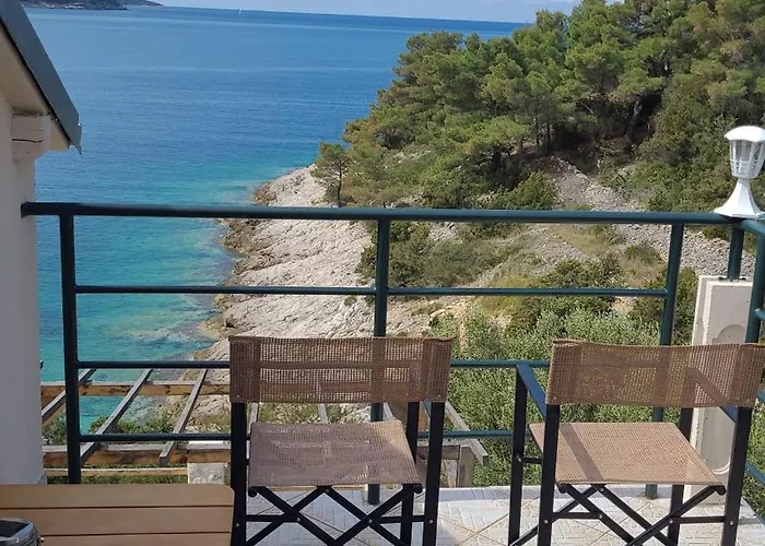 Villa Pomalovilla At Gradina Cove *