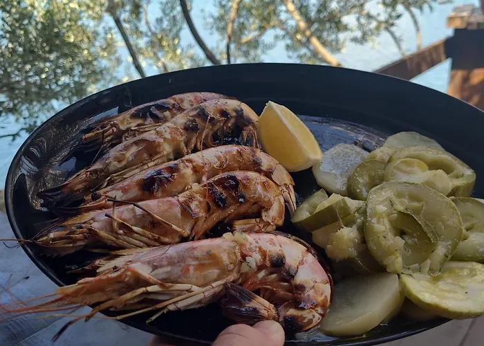 Pomalovilla At Gradina Cove