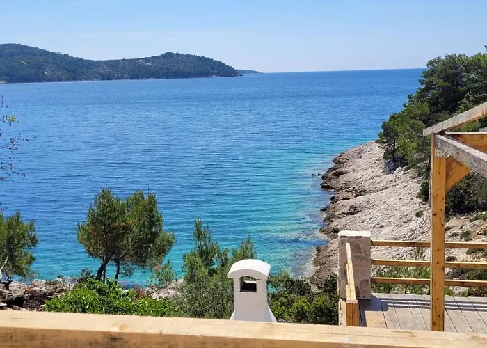 Pomalovilla At Gradina Cove *