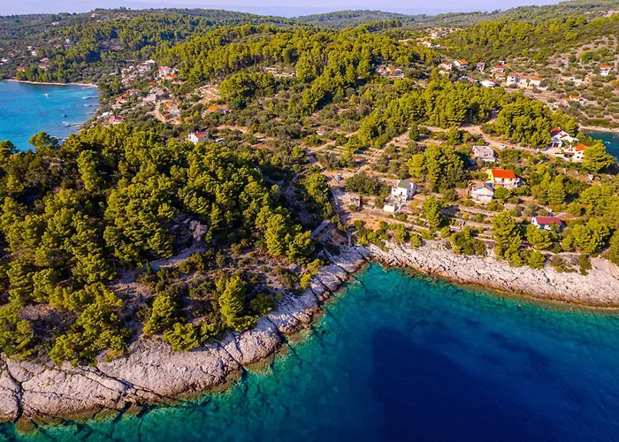 Villa Pomalovilla At Gradina Cove *